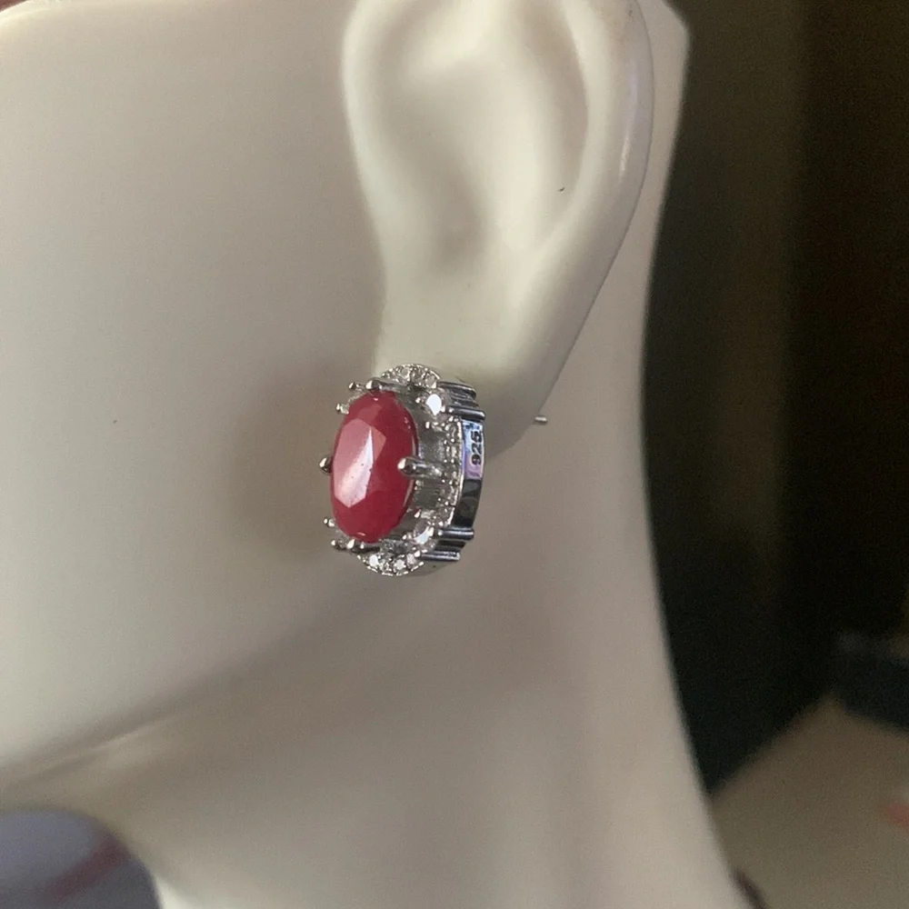 New classy stylish elegant artwork artisan Red Ruby Cz’s SS925 studs earrings - Picture 8 of 11